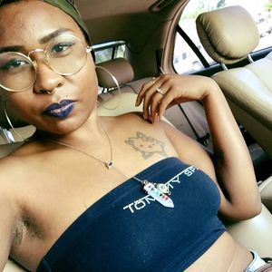 Meet your Posher, Idesha